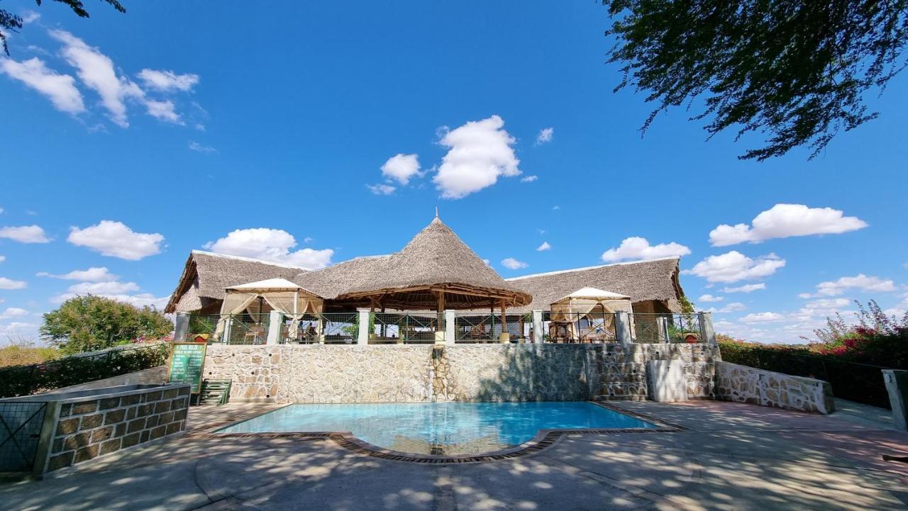Manyatta Camp Hotel Voi Exterior foto