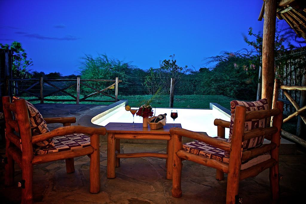 Manyatta Camp Hotel Voi Exterior foto