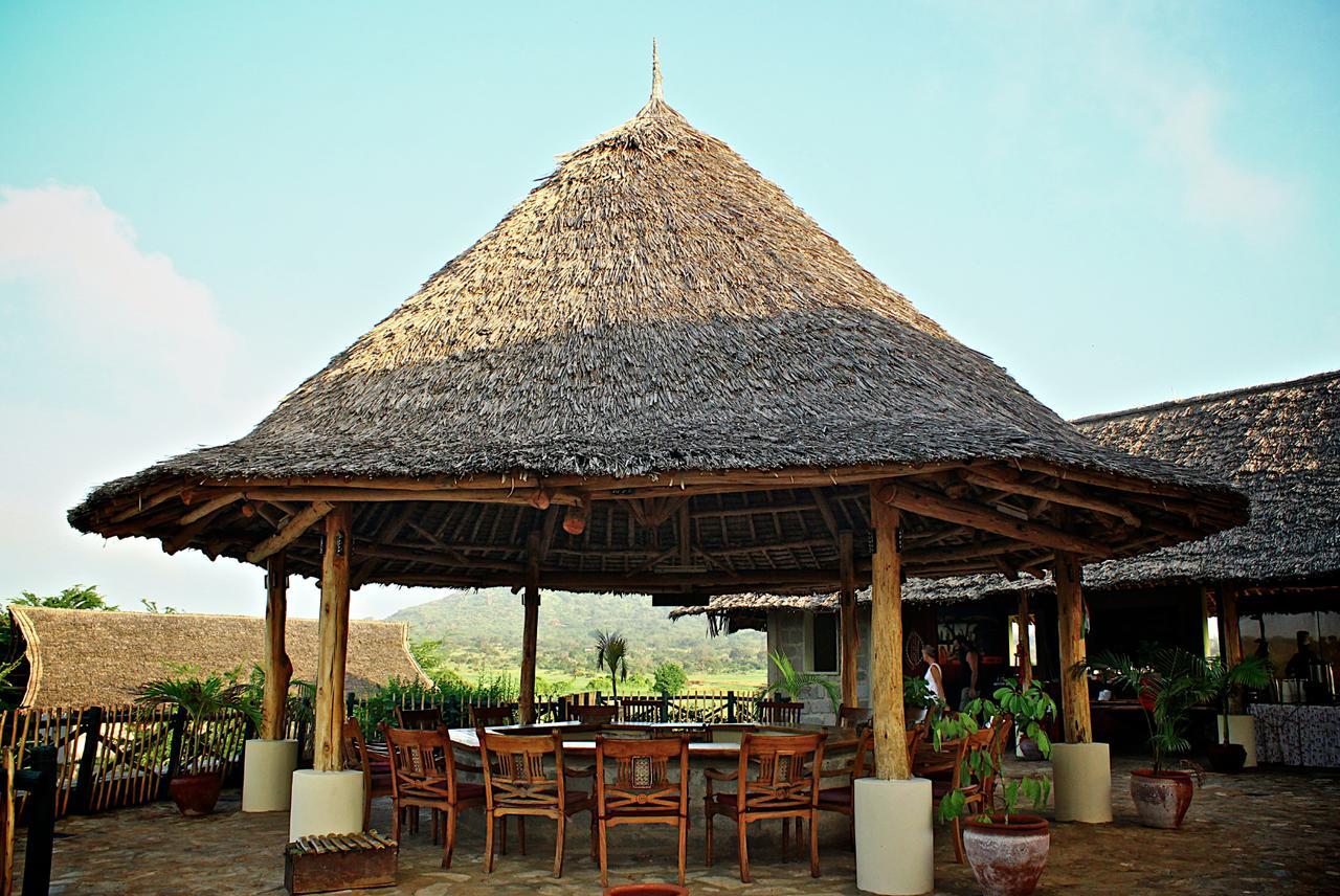 Manyatta Camp Hotel Voi Exterior foto