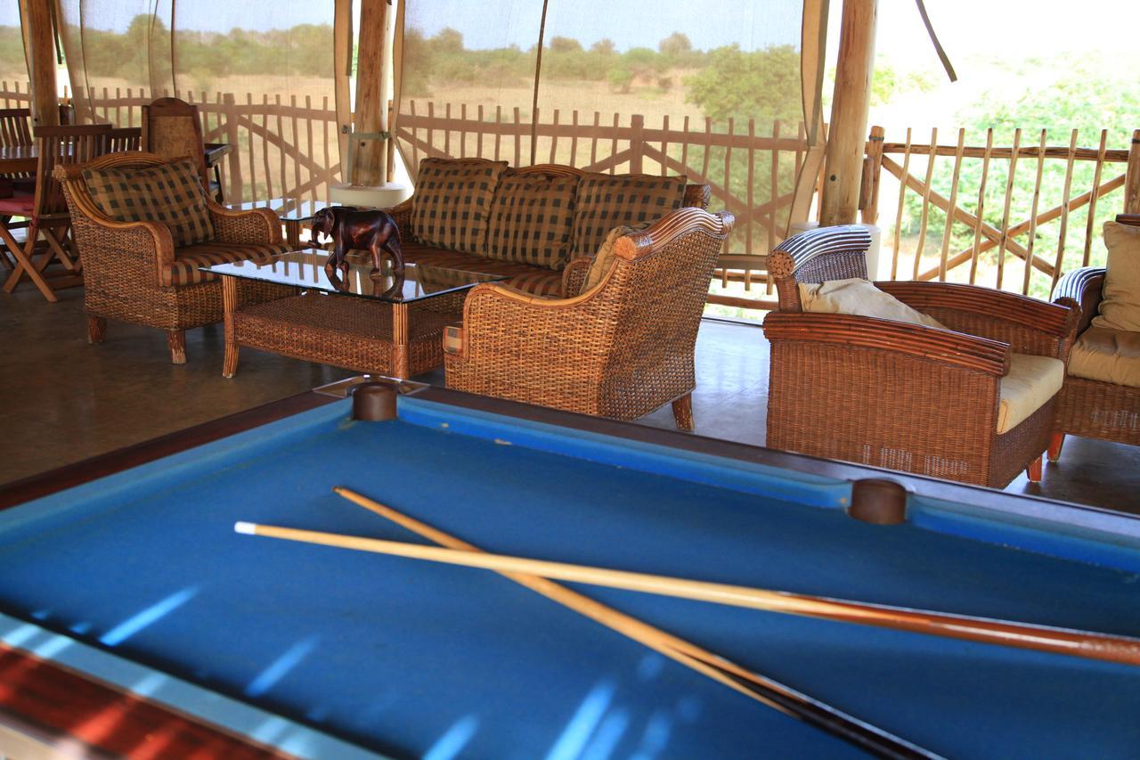 Manyatta Camp Hotel Voi Exterior foto